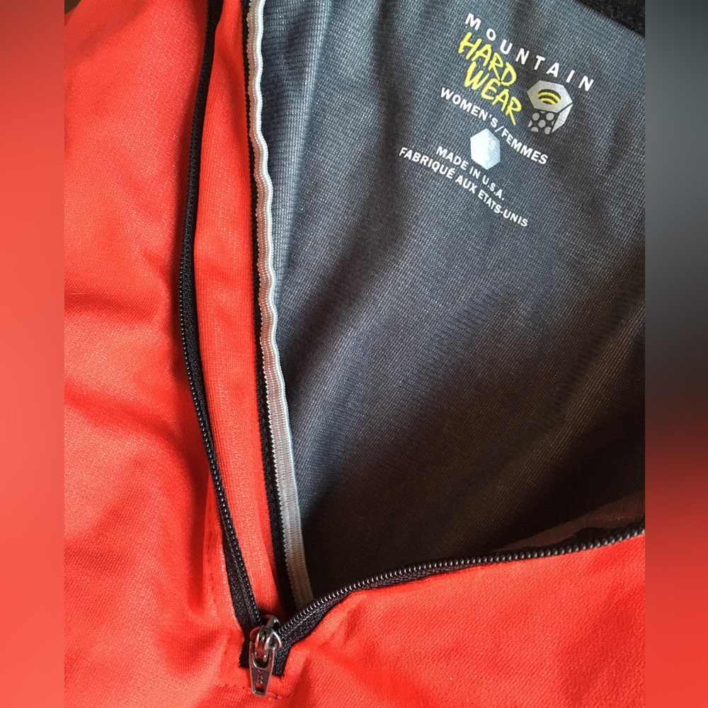 Mountain Hardwear Windstopper Tech Pullover With … - image 8